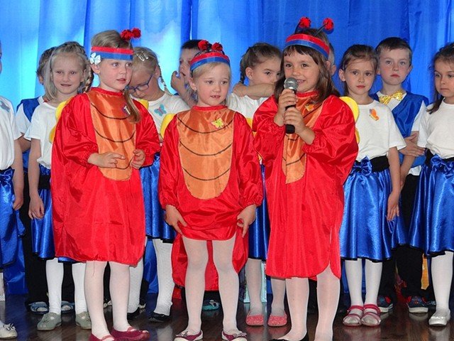 uroczystosc-w-przedszkolu-haabay-pena-wzruszen-foto-58696