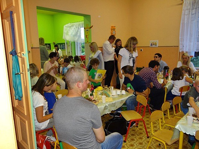 uroczystosc-w-przedszkolu-haabay-pena-wzruszen-foto-58696