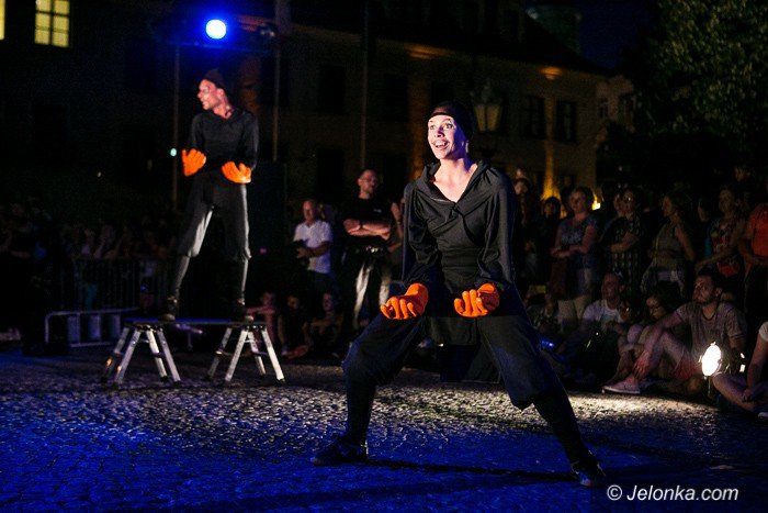 33-mftu-klauny-taniec-i-premiera-foto-58779
