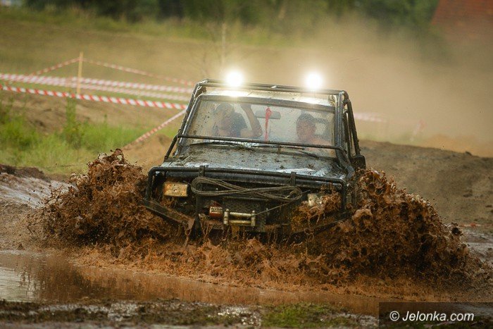 chaos-informacyjny-na-mud-party-foto-58782