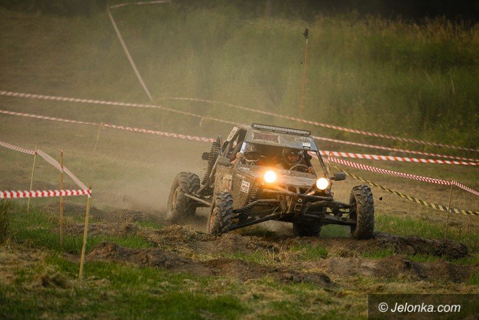chaos-informacyjny-na-mud-party-foto-58782
