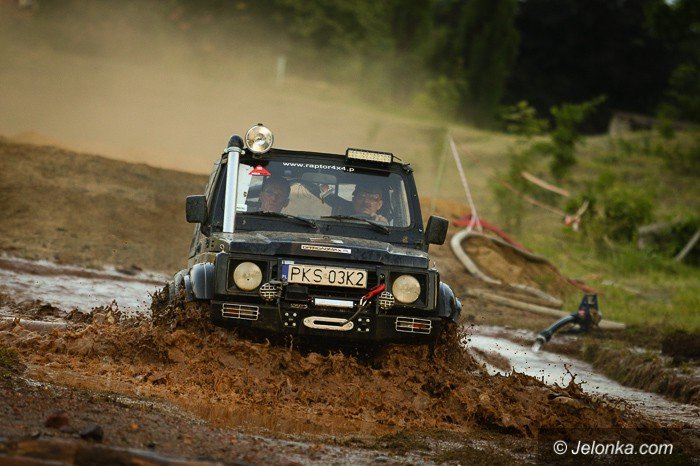 chaos-informacyjny-na-mud-party-foto-58782