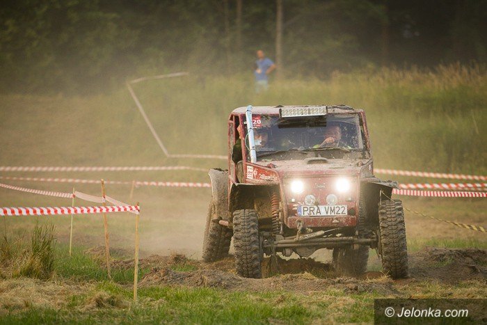 chaos-informacyjny-na-mud-party-foto-58782