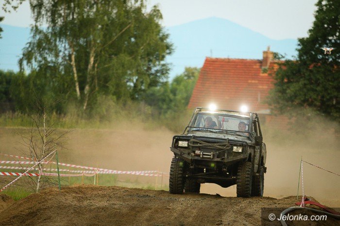 chaos-informacyjny-na-mud-party-foto-58782