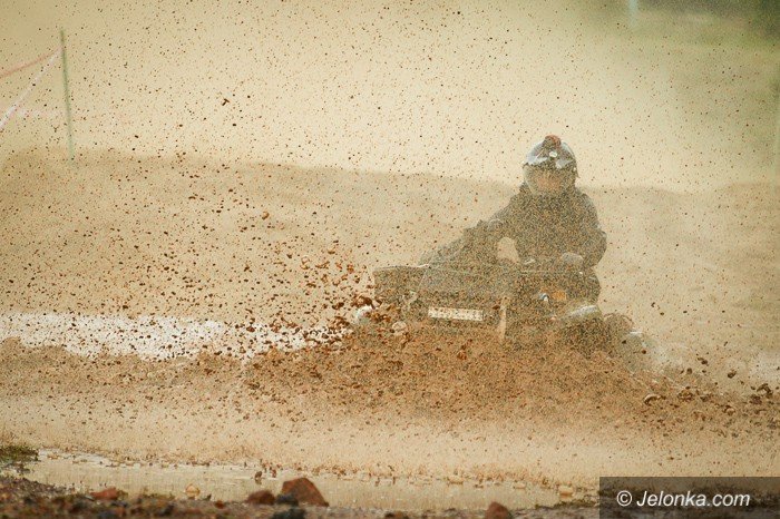 chaos-informacyjny-na-mud-party-foto-58782