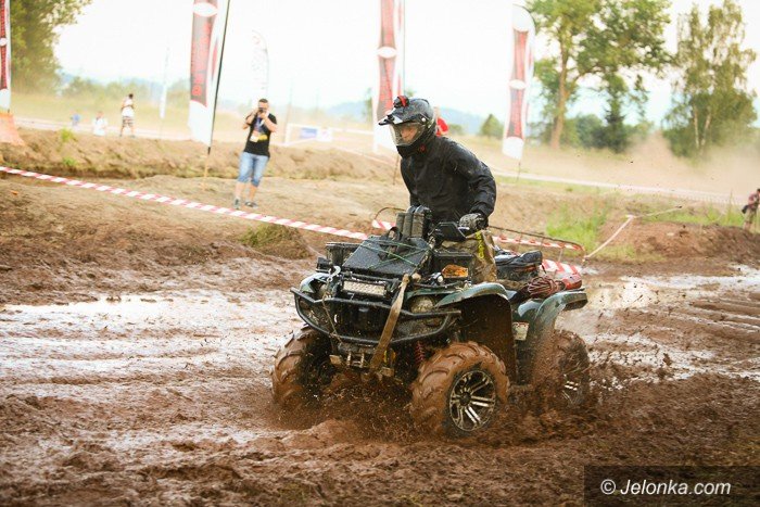 chaos-informacyjny-na-mud-party-foto-58782