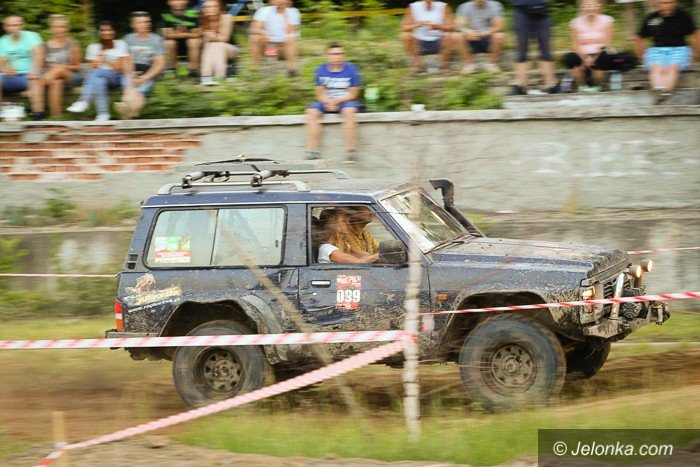 chaos-informacyjny-na-mud-party-foto-58782
