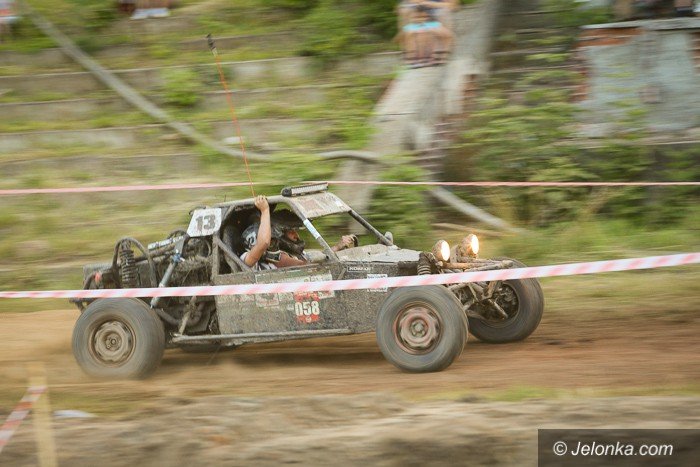 chaos-informacyjny-na-mud-party-foto-58782