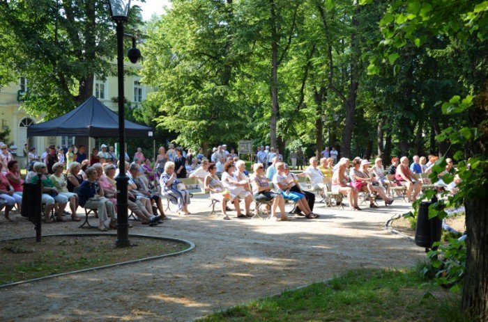 goracy-koncert-promenadowy-w-parku-zdrojowym-foto-58786
