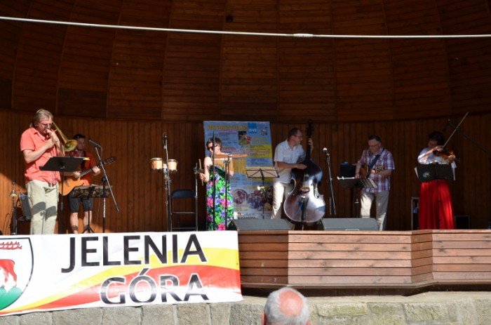 goracy-koncert-promenadowy-w-parku-zdrojowym-foto-58786