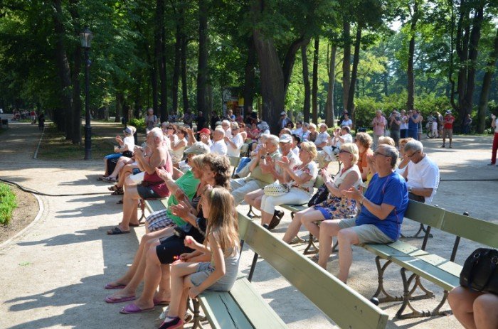 goracy-koncert-promenadowy-w-parku-zdrojowym-foto-58786