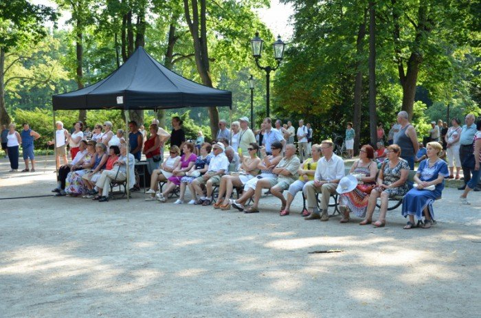goracy-koncert-promenadowy-w-parku-zdrojowym-foto-58786