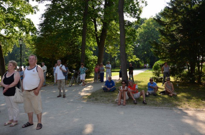 goracy-koncert-promenadowy-w-parku-zdrojowym-foto-58786