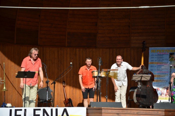goracy-koncert-promenadowy-w-parku-zdrojowym-foto-58786