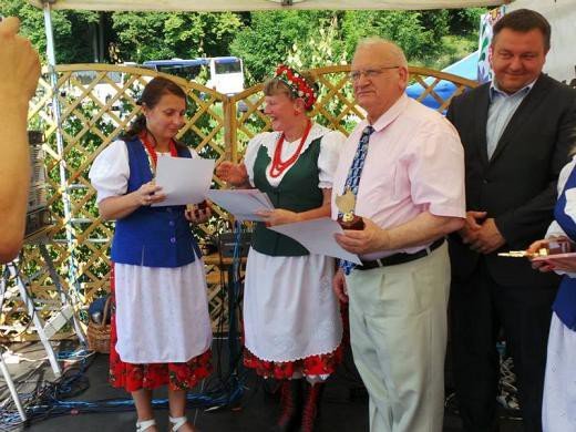 spiew-taniec-i-ludowa-zabawa-w-gruszkowie-foto-58789