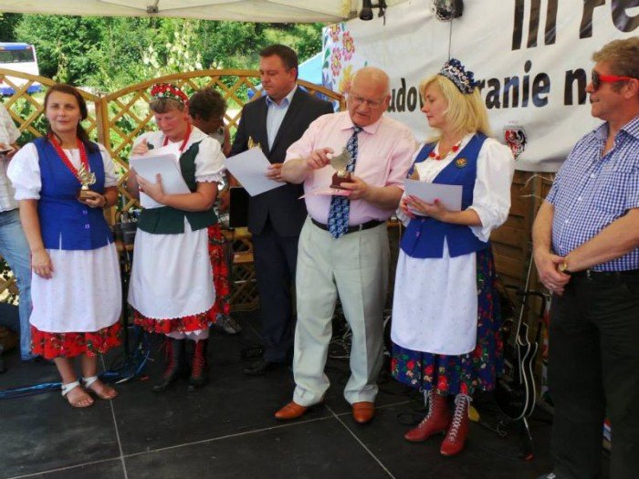 spiew-taniec-i-ludowa-zabawa-w-gruszkowie-foto-58789
