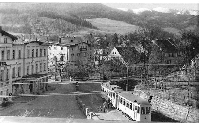 Przystanek tramwajowy w Sobieszowie lata 20. XX w.