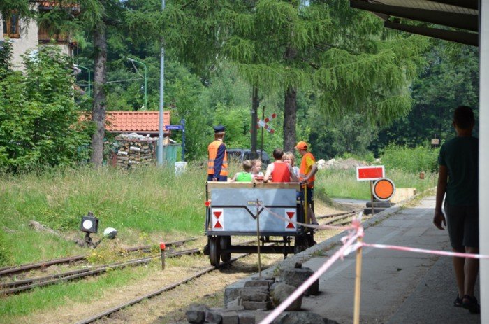 weekend-na-kolei-z-przejazdzkami-drezyna-foto-58801
