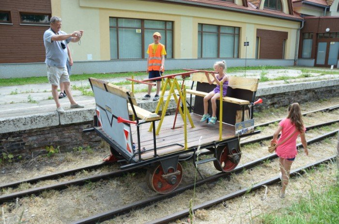 weekend-na-kolei-z-przejazdzkami-drezyna-foto-58801