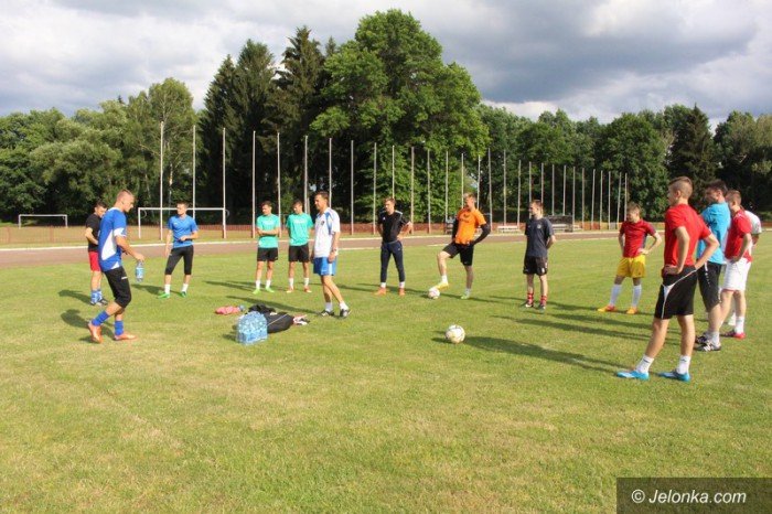 pikarze-karkonoszy-wznowili-treningi-foto-58857