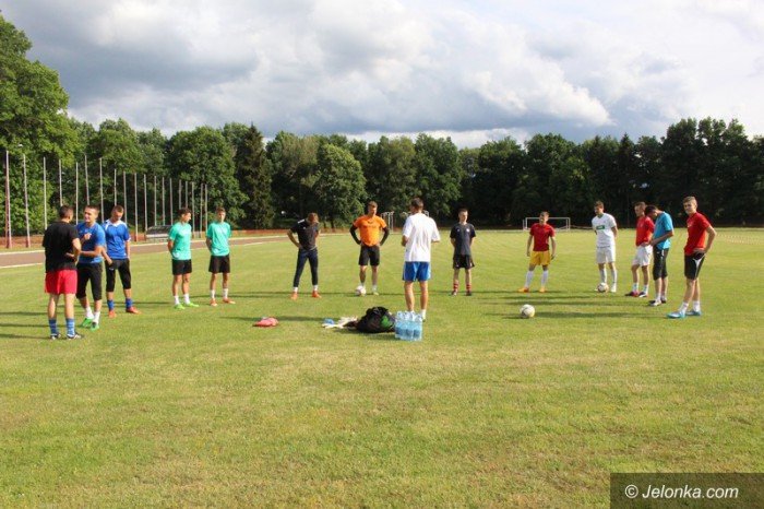 pikarze-karkonoszy-wznowili-treningi-foto-58857