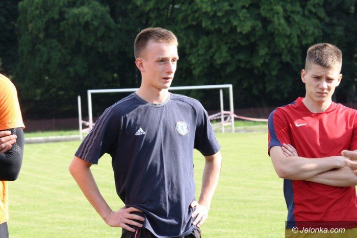 pikarze-karkonoszy-wznowili-treningi-foto-58857