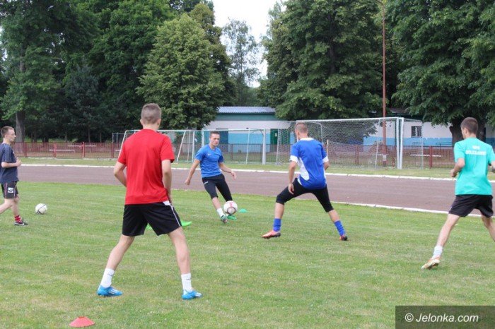 pikarze-karkonoszy-wznowili-treningi-foto-58857