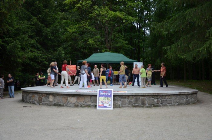swietna-zabawa-na-parkowej-potancowce-foto-58881