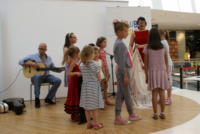 soneczna-fiesta-dla-dzieci-w-galerii-sudeckiej-foto-58886