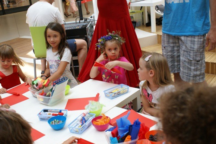 soneczna-fiesta-dla-dzieci-w-galerii-sudeckiej-foto-58886