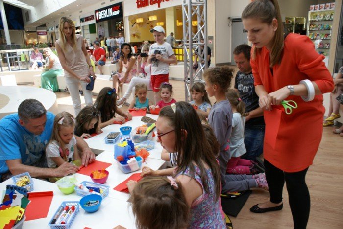 soneczna-fiesta-dla-dzieci-w-galerii-sudeckiej-foto-58886