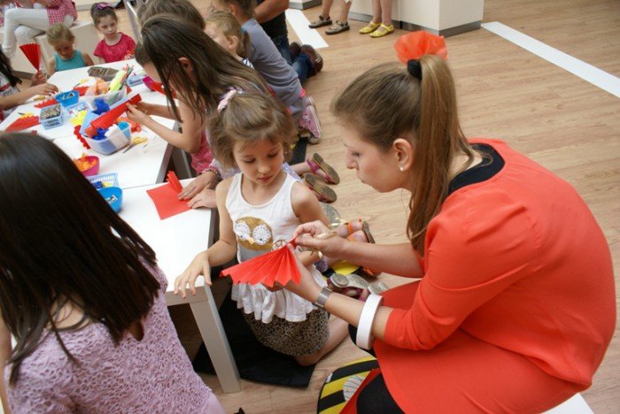 soneczna-fiesta-dla-dzieci-w-galerii-sudeckiej-foto-58886