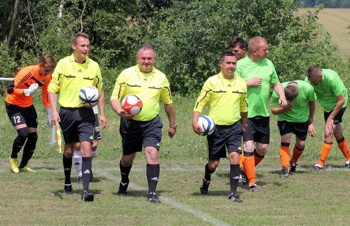 omot-od-trzecioligowca-z-okazji-dni-strzyzowca-foto-58901