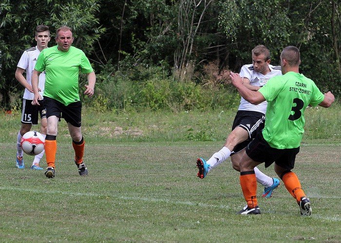 omot-od-trzecioligowca-z-okazji-dni-strzyzowca-foto-58901