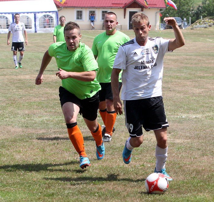 omot-od-trzecioligowca-z-okazji-dni-strzyzowca-foto-58901
