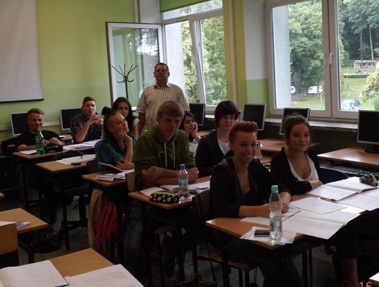 maturzysci-chwala-wakacyjna-matematyke-foto-58956