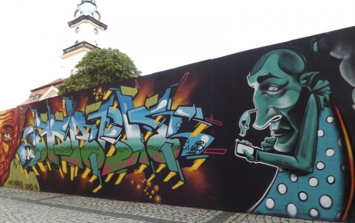 niezapomniane-graffiti-na-placu-ratuszowym-foto-59022