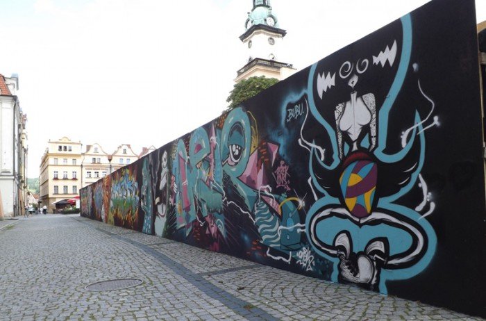 niezapomniane-graffiti-na-placu-ratuszowym-foto-59022