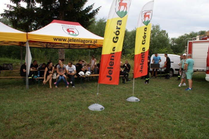 strazacka-pika-wodna-na-jeleniogorskich-boniach-foto-59077