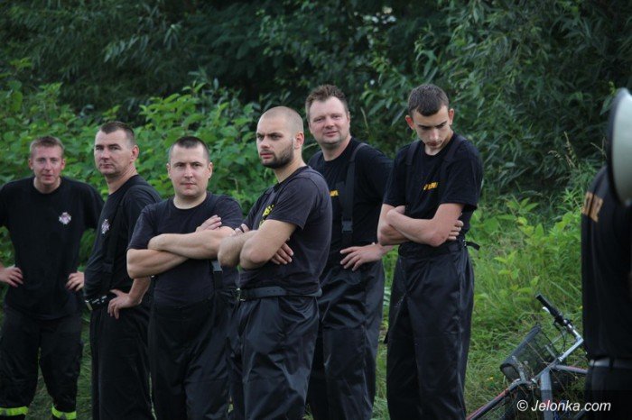strazacka-pika-wodna-na-jeleniogorskich-boniach-foto-59077