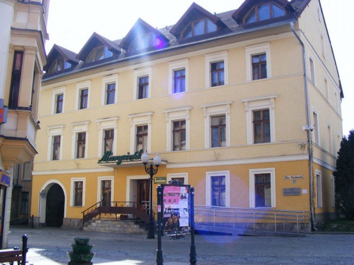 Pawilon Marysieńka, dawny pensjonat, w którym zatrzymała sie R. Saulson