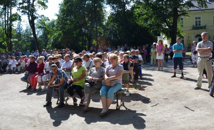spotkanie-z-operowym-duetem-w-parku-zdrojowym-foto-59088