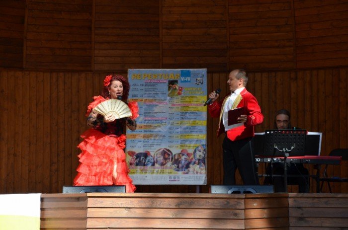spotkanie-z-operowym-duetem-w-parku-zdrojowym-foto-59088