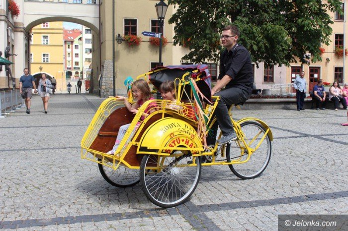 dzieci-zdobiy-swoje-rowery-w-galerii-bwa-foto-59089