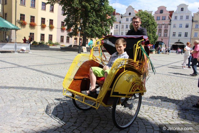 dzieci-zdobiy-swoje-rowery-w-galerii-bwa-foto-59089