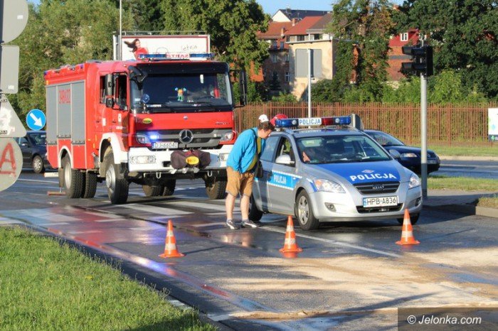 kolizja-z-udziaem-czterech-aut-w-tym-cystern-foto-59102