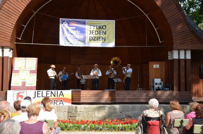 jazzowe-rytmy-w-parku-zdrojowym-foto-59187