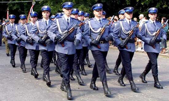 Nabór do policji już trwa.