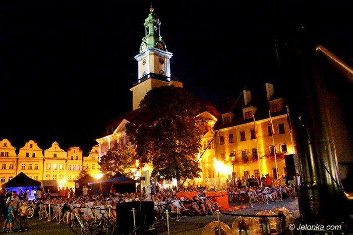 mroczny-rycerz-na-placu-ratuszowym-foto-59283