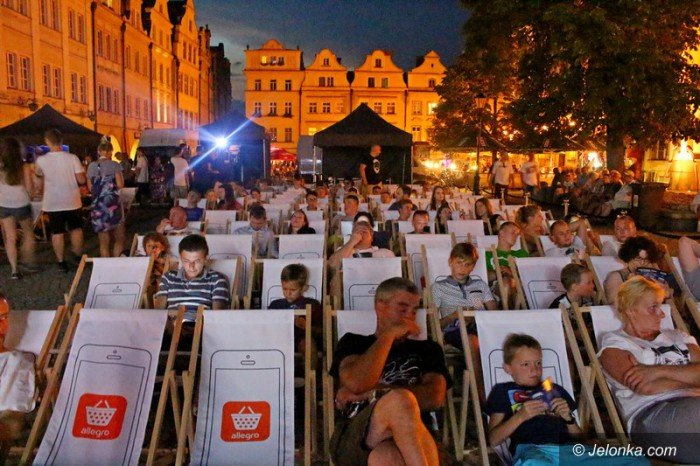 mroczny-rycerz-na-placu-ratuszowym-foto-59283